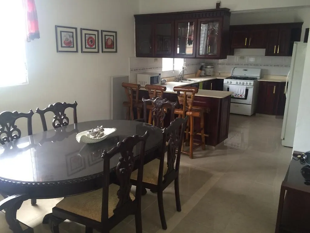 מלון סנטיאגו דה לוס קבאלרוס Residencial Cordero דירה