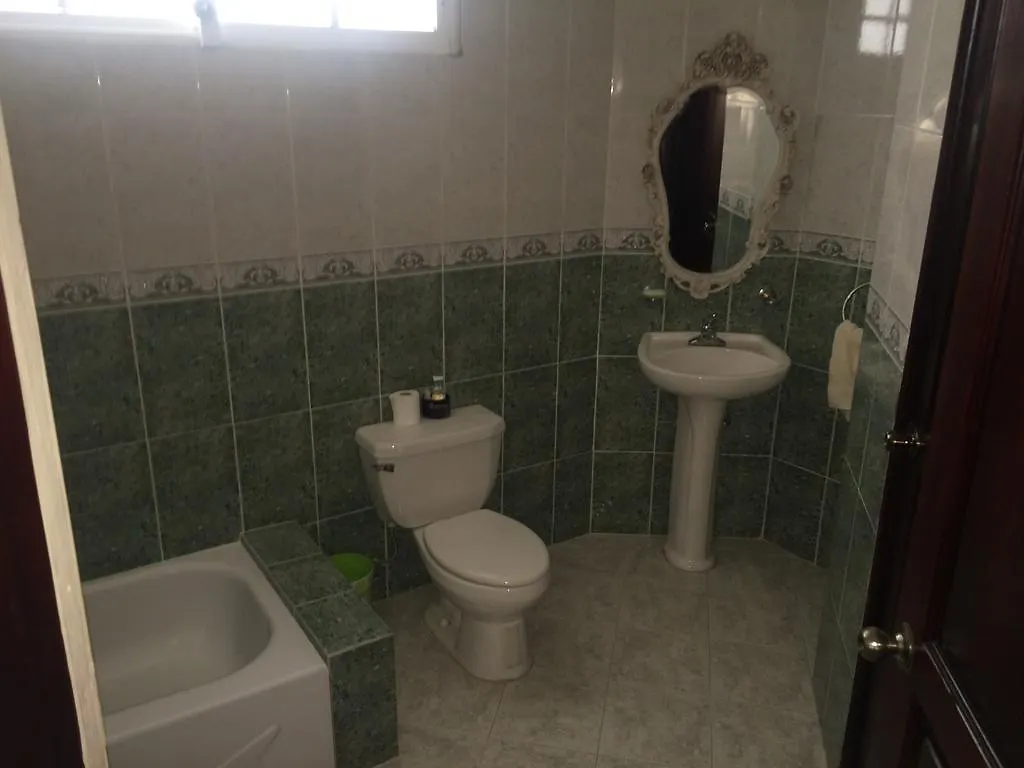 דירה מלון סנטיאגו דה לוס קבאלרוס Residencial Cordero